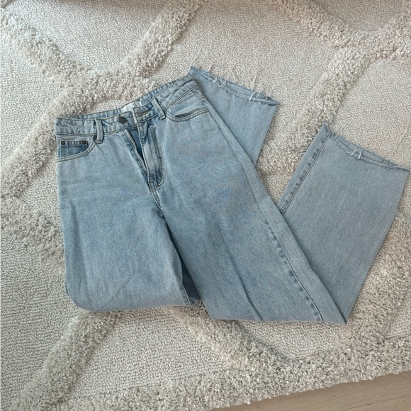 High Waisted Wide Leg Jean - Picture 3 of 5